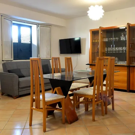 Brezza Di Mare Holiday home *